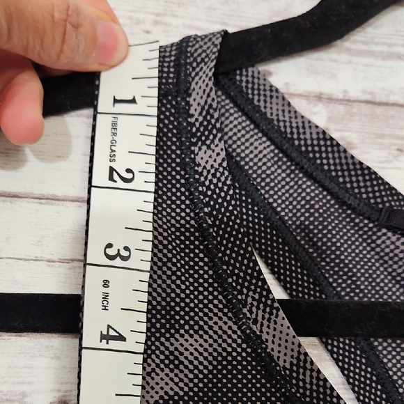 Athleta Monochrome Patterned Top - Picture 3 of 7